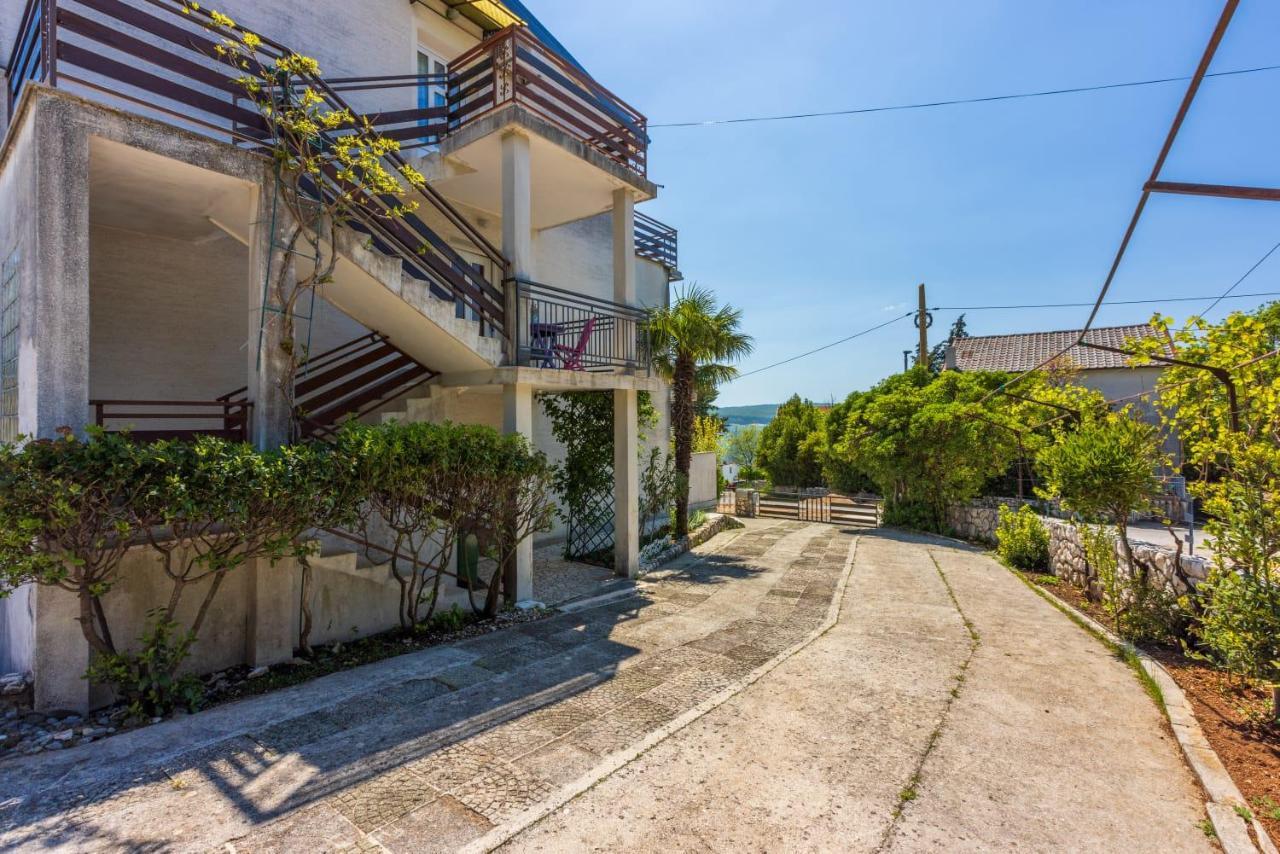 Apartman Teo Dramalj Buitenkant foto