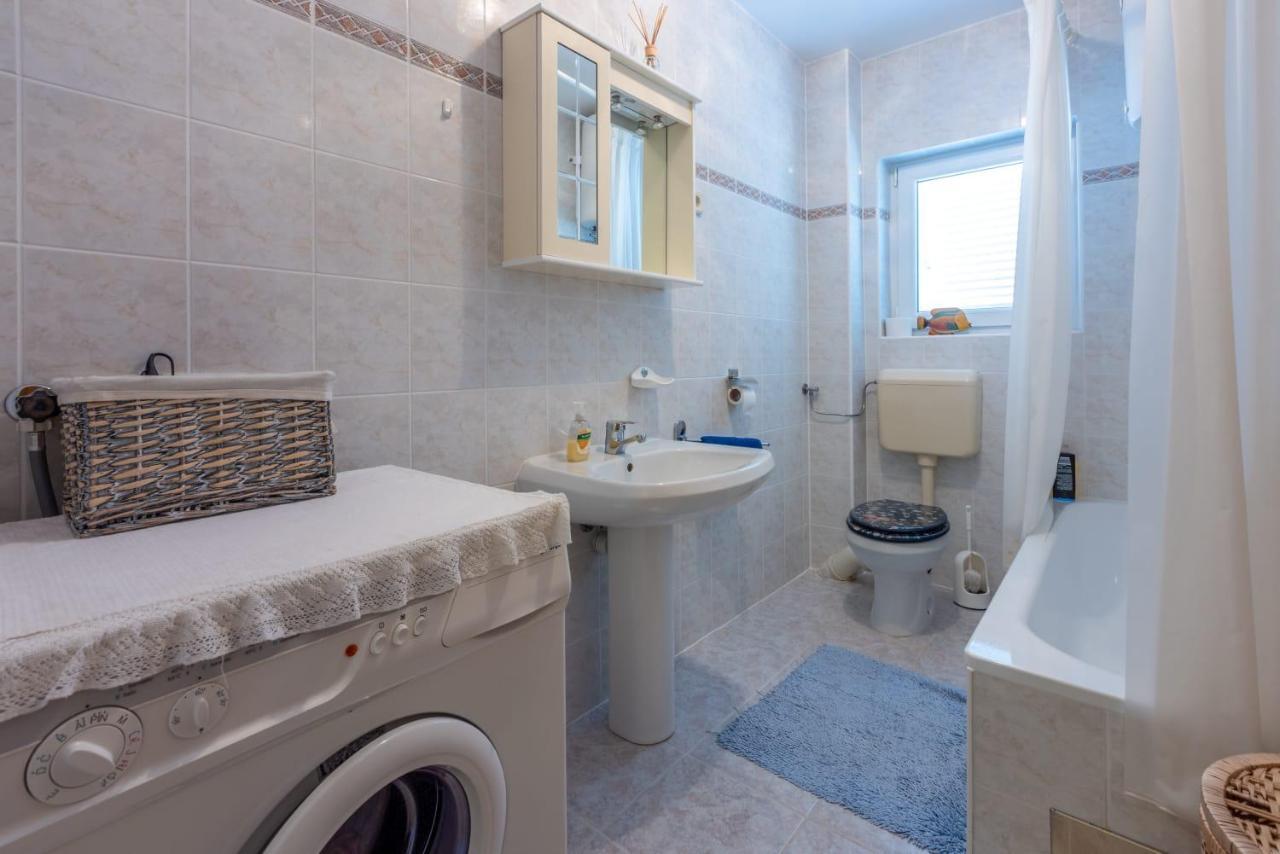 Apartman Teo Dramalj Buitenkant foto